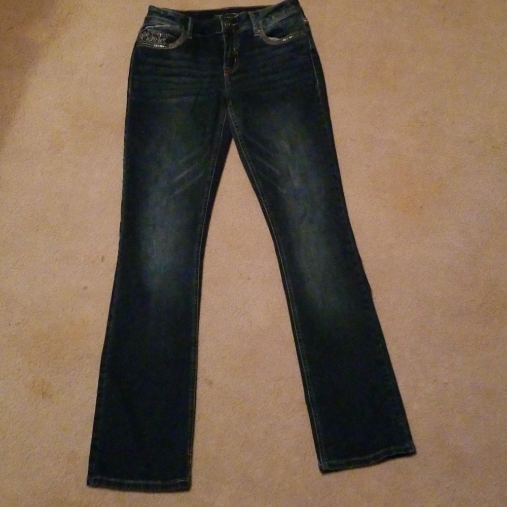 Maurices jeans